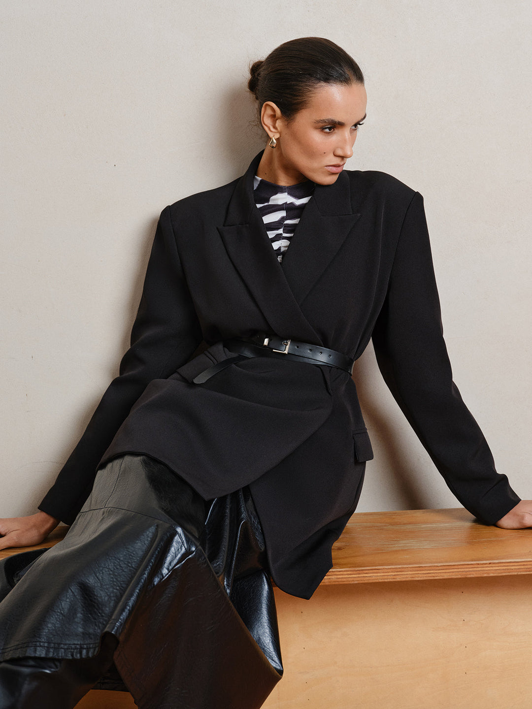 Belted Long Sleeve Lapel Blazer